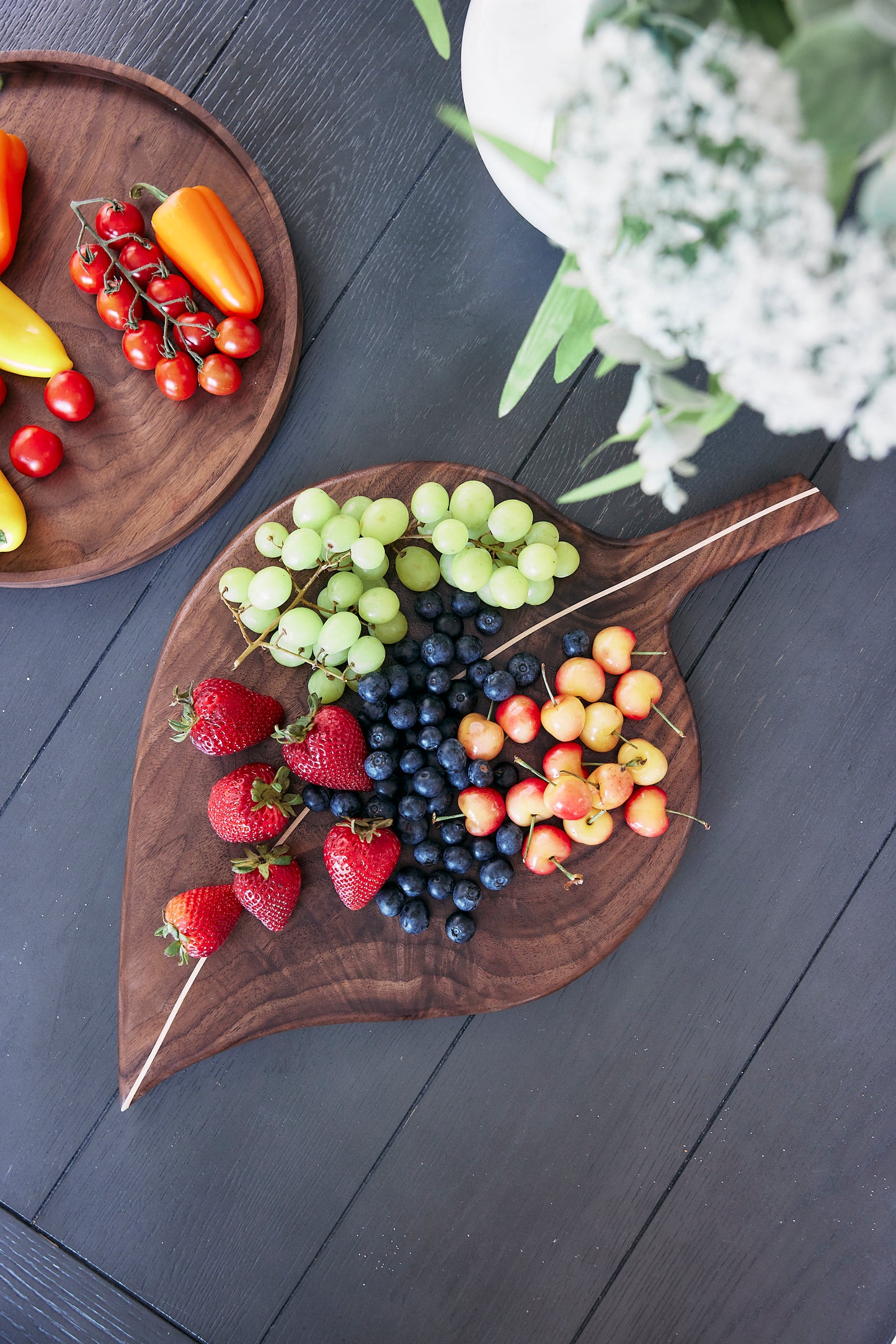 Serving Board "Leaf Harmony"